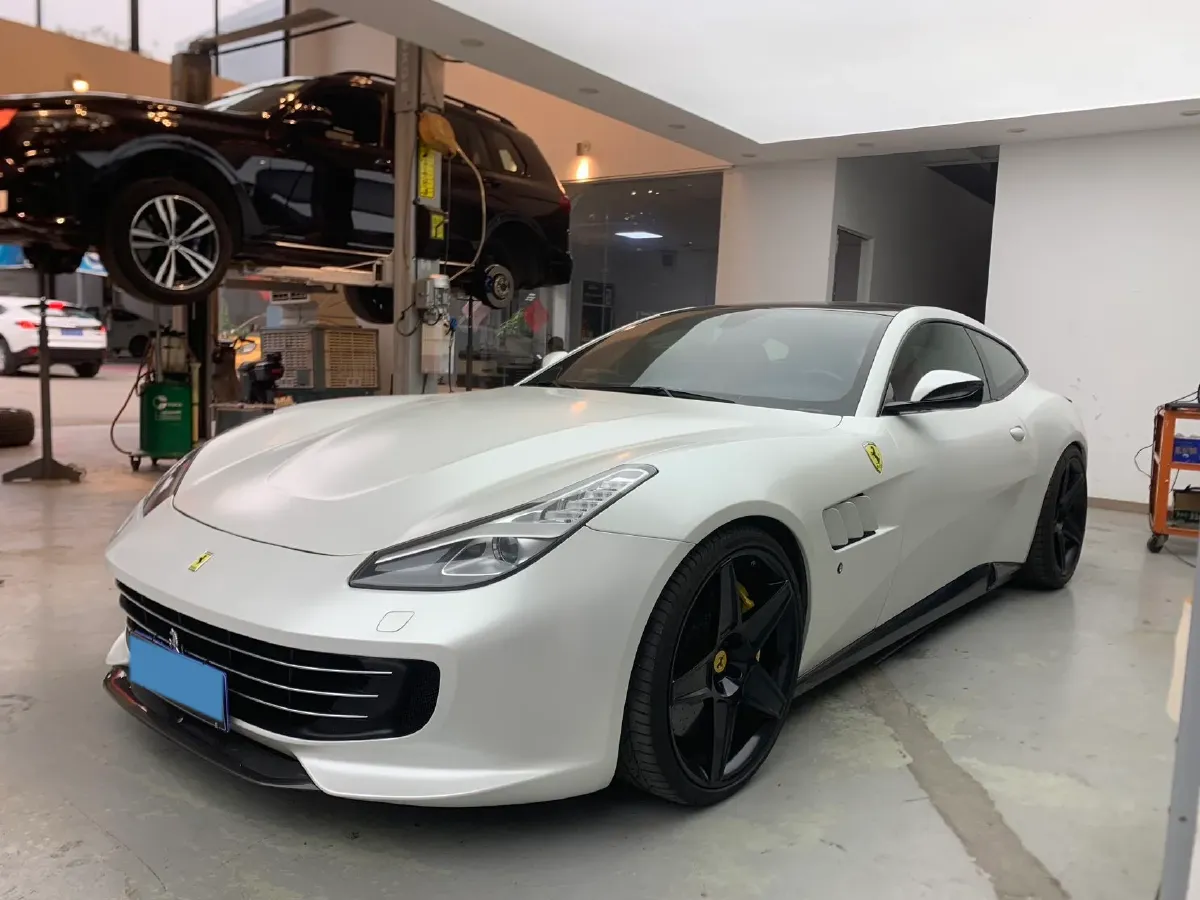 2016 Ferrari GTC4 Lusso 6.3L 690HP V12 7DCT,autocango,china used car exporter,china ev exporter,chinese used car exporter,chinese used ev exporter