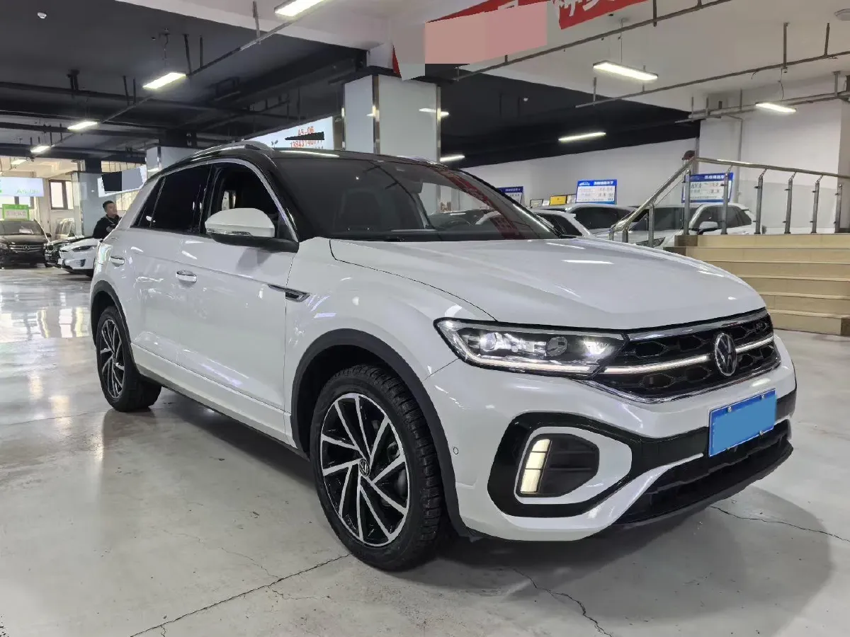 2023 Volkswagen T-Roc 1.5T 160HP L4 7DCT,autocango,china used car exporter,china ev exporter,chinese used car exporter,chinese used ev exporter