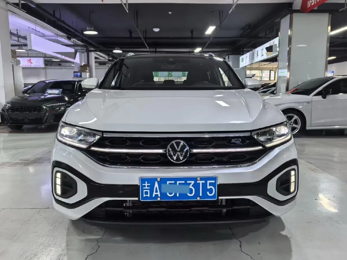 2023 Volkswagen T-Roc 1.5T 160HP L4 7DCT,autocango,china used car exporter,china ev exporter,chinese used car exporter,chinese used ev exporter