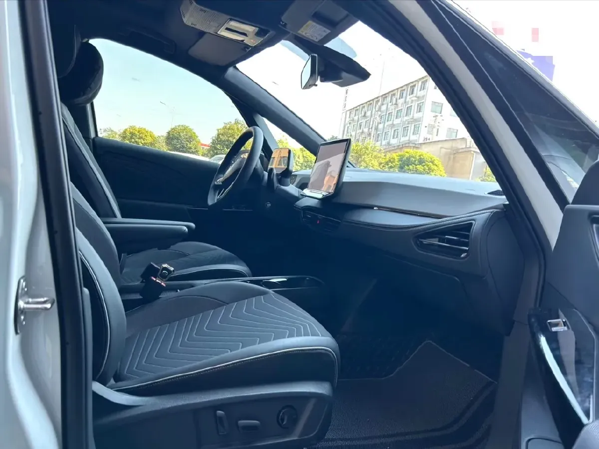 2025 Volkswagen ID.3 BEV 52.8KWH,autocango,china used car exporter,china ev exporter,chinese used car exporter,chinese used ev exporter