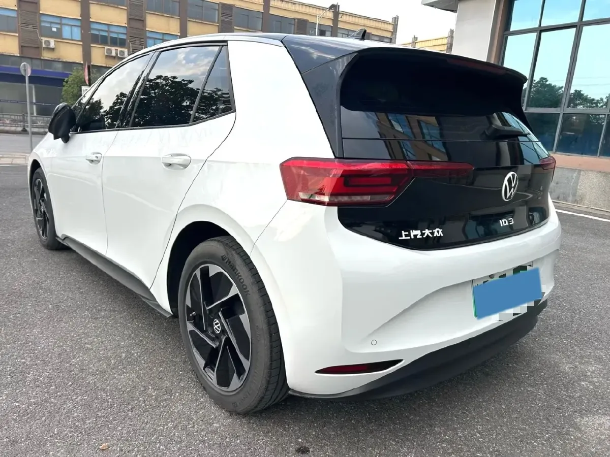 2025 Volkswagen ID.3 BEV 52.8KWH,autocango,china used car exporter,china ev exporter,chinese used car exporter,chinese used ev exporter