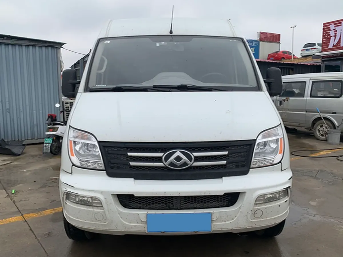 2021 MAXUS XinTu V80 2.0T 127HP L4 6MT,autocango,china used car exporter,china ev exporter,chinese used car exporter,chinese used ev exporter
