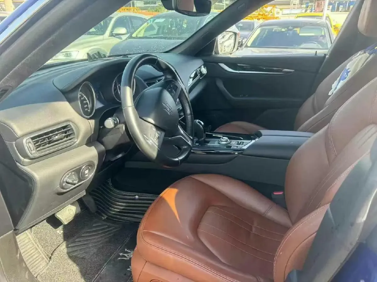 2021 Maserati Levante 3.0T 350HP V6 8AT,autocango,china used car exporter,china ev exporter,chinese used car exporter,chinese used ev exporter