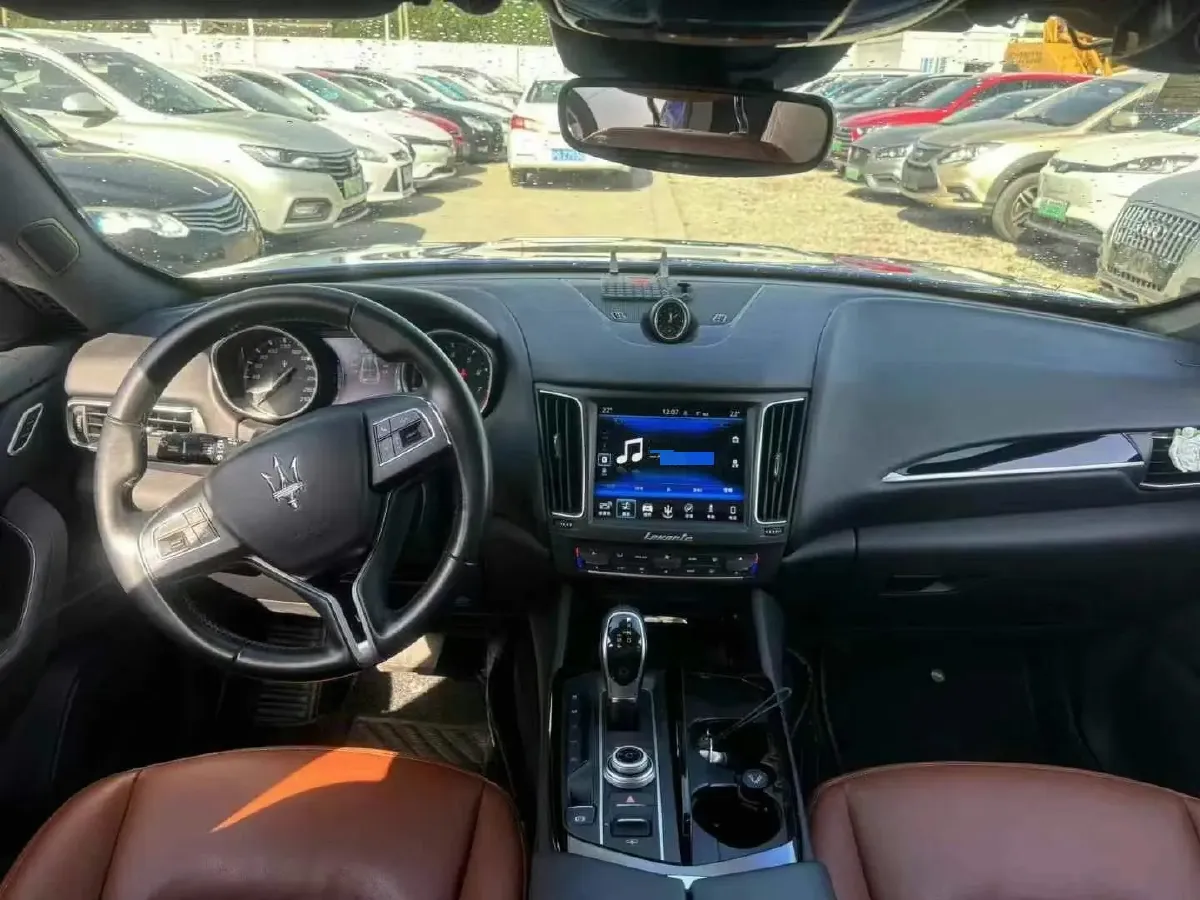 2021 Maserati Levante 3.0T 350HP V6 8AT,autocango,china used car exporter,china ev exporter,chinese used car exporter,chinese used ev exporter