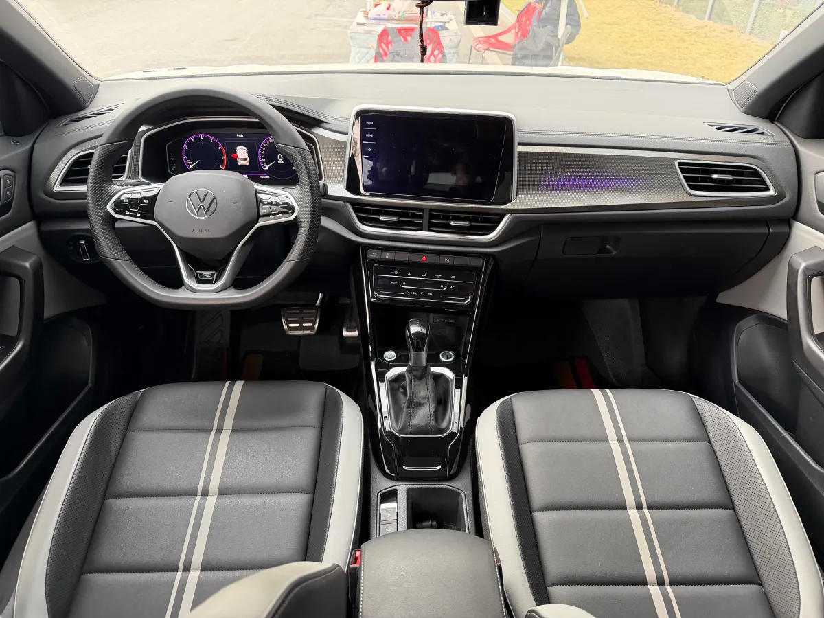 2023 Volkswagen T-Roc 1.5T 160HP L4 7DCT,autocango,china used car exporter,china ev exporter,chinese used car exporter,chinese used ev exporter