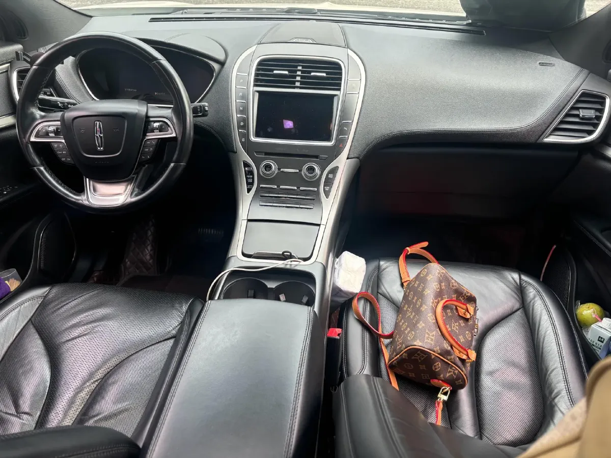 2019 Lincoln Nautilus 2.0T 224HP L4 8AT,autocango,china used car exporter,china ev exporter,chinese used car exporter,chinese used ev exporter