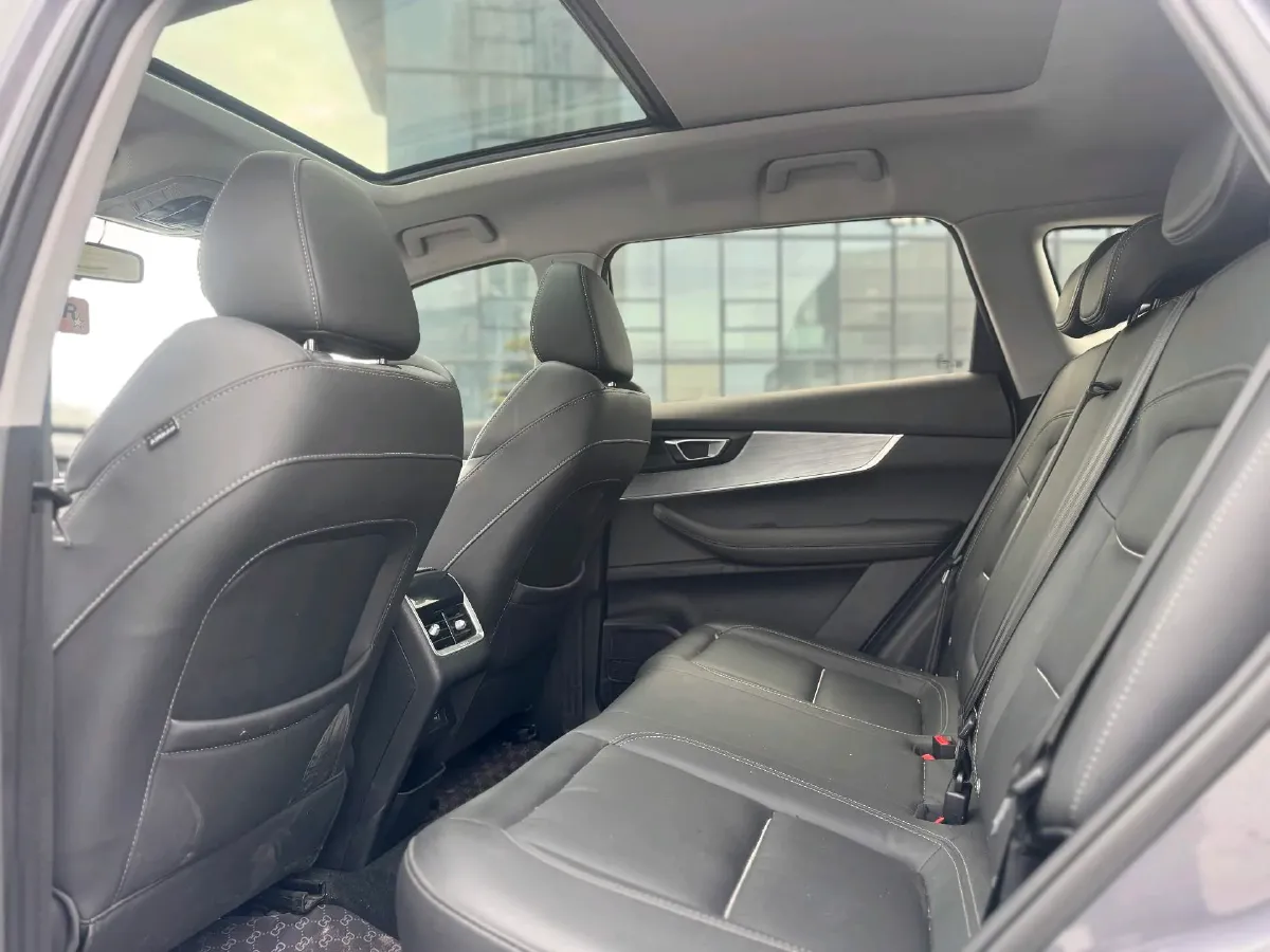 2022 Chery Tiggo 7 1.5T 156HP L4 CVT,autocango,china used car exporter,china ev exporter,chinese used car exporter,chinese used ev exporter