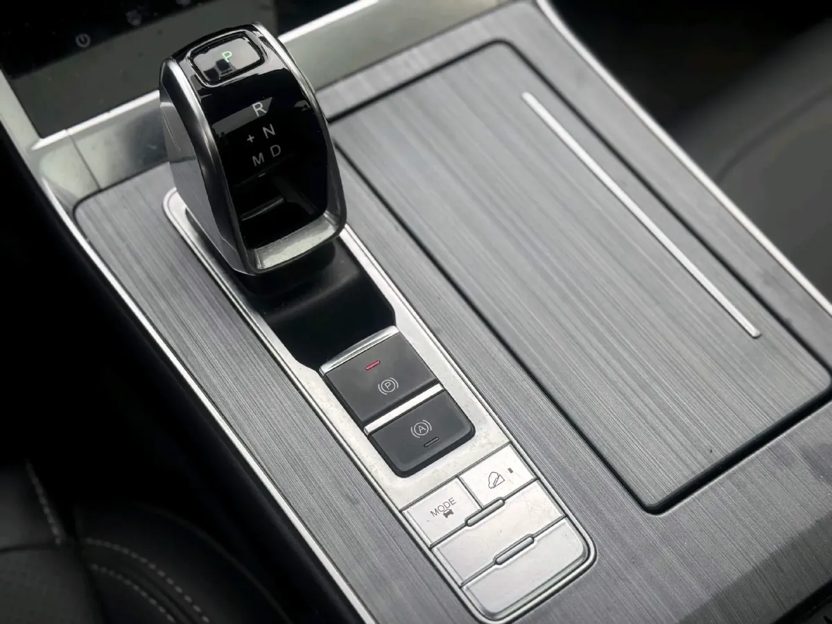 2022 Chery Tiggo 7 1.5T 156HP L4 CVT,autocango,china used car exporter,china ev exporter,chinese used car exporter,chinese used ev exporter