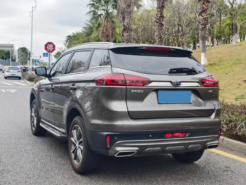 2020 Roewe i6 1.5T 169HP L4 7DCT,autocango,china used car exporter,china ev exporter,chinese used car exporter,chinese used ev exporter
