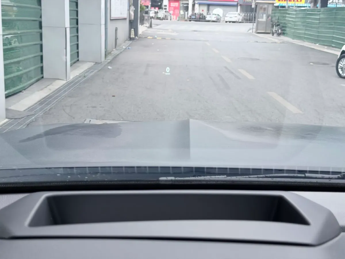 2025 Geely Monjaro 2.0T 238HP L4 8AT,autocango,china used car exporter,china ev exporter,chinese used car exporter,chinese used ev exporter