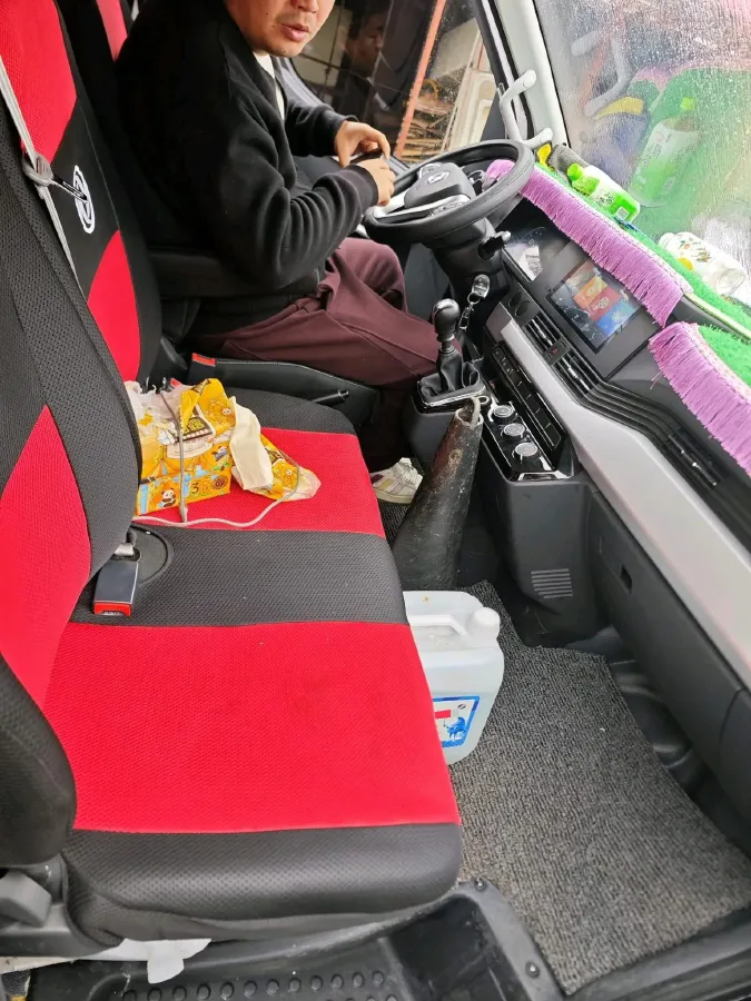 2021 DongFeng DFAC YuFeng 2.0T 127HP L4 6MT,autocango,china used car exporter,china ev exporter,chinese used car exporter,chinese used ev exporter