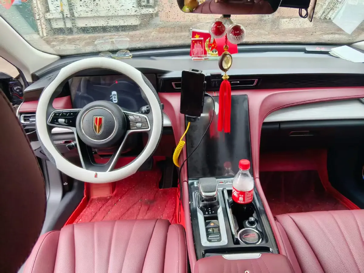 2025 HongQi H5 2.0T 224HP L4 8AT,autocango,china used car exporter,china ev exporter,chinese used car exporter,chinese used ev exporter