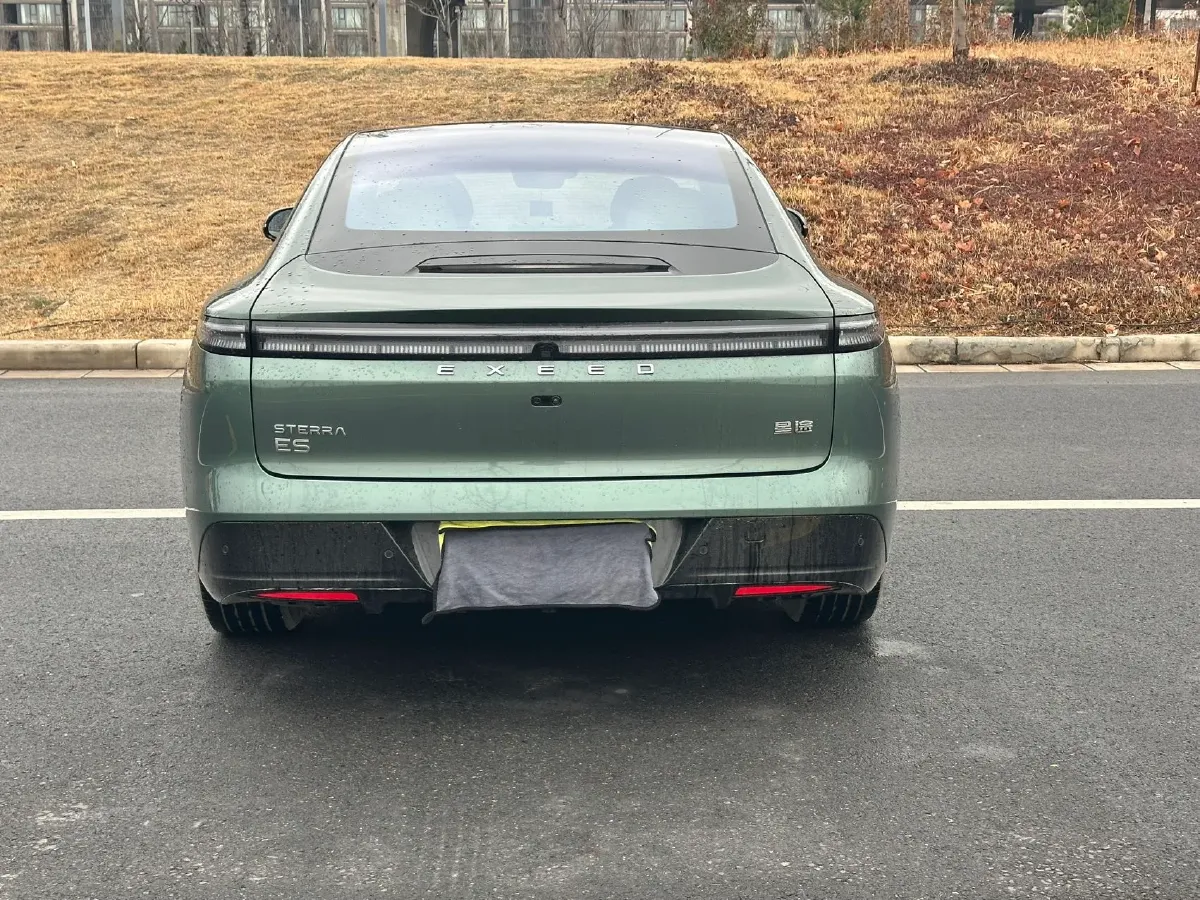 2025 Exceed Sterra ES REEV 156HP REEV 34.7KWH,autocango,china used car exporter,china ev exporter,chinese used car exporter,chinese used ev exporter