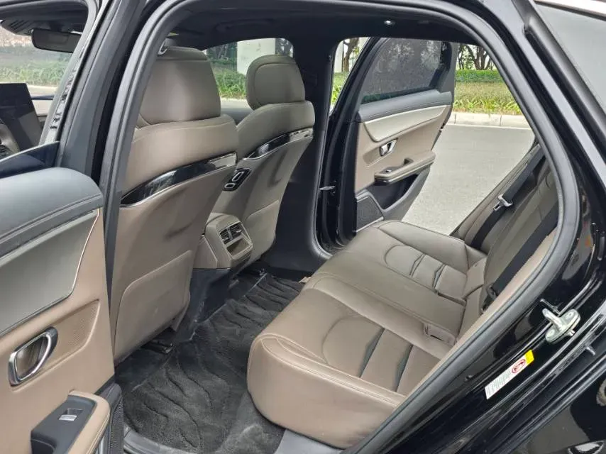 2020 WEY VV7 2.0T 227HP L4 7DCT PHEV,autocango,china used car exporter,china ev exporter,chinese used car exporter,chinese used ev exporter