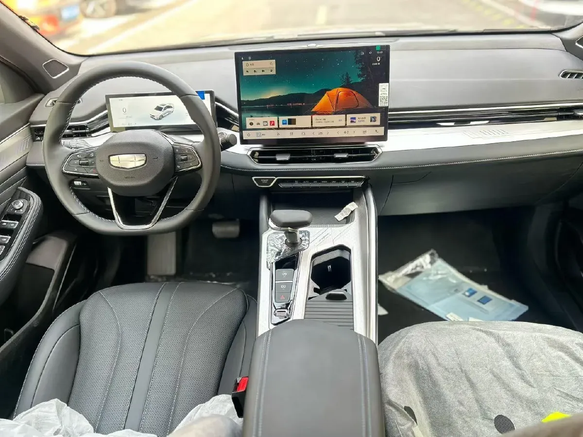 2025 Geely Preface 1.5T 181HP L4 7DCT,autocango,china used car exporter,china ev exporter,chinese used car exporter,chinese used ev exporter