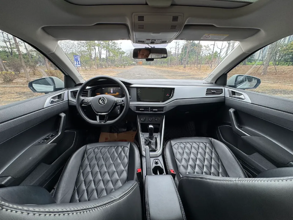 2023 Volkswagen Polo 1.5L 113HP L4 6AT,autocango,china used car exporter,china ev exporter,chinese used car exporter,chinese used ev exporter