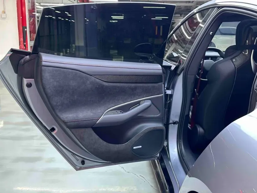 2025 MI SU7 Ultra BEV 93.7KWH,autocango,china used car exporter,china ev exporter,chinese used car exporter,chinese used ev exporter