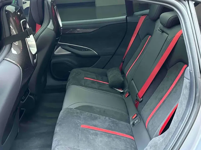 2025 MI SU7 Ultra BEV 93.7KWH,autocango,china used car exporter,china ev exporter,chinese used car exporter,chinese used ev exporter