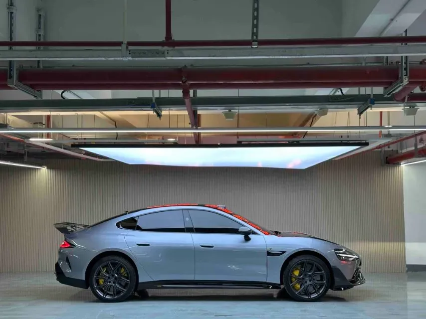 2025 MI SU7 Ultra BEV 93.7KWH,autocango,china used car exporter,china ev exporter,chinese used car exporter,chinese used ev exporter