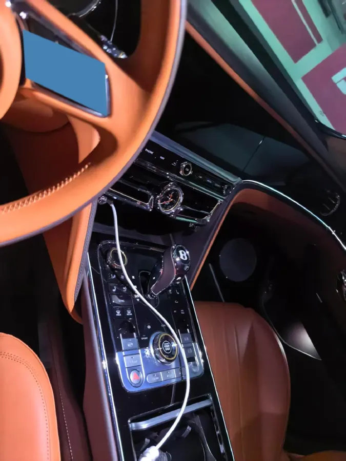 2024 Bentley Flying Spur 4.0T 549HP V8 8DCT,autocango,china used car exporter,china ev exporter,chinese used car exporter,chinese used ev exporter