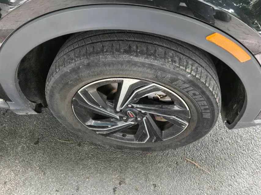 2022 HongQi HS5 2.0T 224HP L4 6AT,autocango,china used car exporter,china ev exporter,chinese used car exporter,chinese used ev exporter