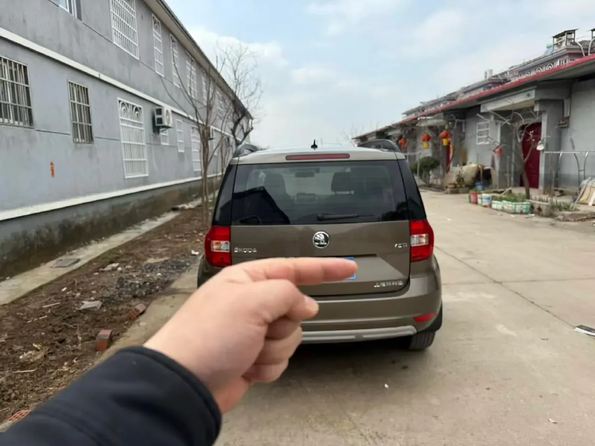 2017 Skoda Yeti 1.4T 150HP L4 7DCT,autocango,china used car exporter,china ev exporter,chinese used car exporter,chinese used ev exporter
