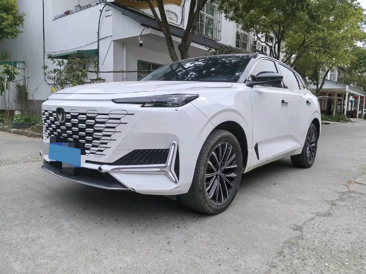 2024 ChangAn UNI-K 2.0T 233HP L4 8AT,autocango,china used car exporter,china ev exporter,chinese used car exporter,chinese used ev exporter