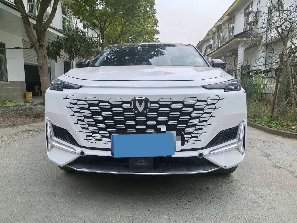 2024 ChangAn UNI-K 2.0T 233HP L4 8AT,autocango,china used car exporter,china ev exporter,chinese used car exporter,chinese used ev exporter