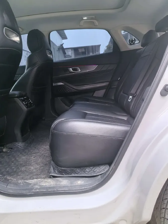 2024 ChangAn UNI-K 2.0T 233HP L4 8AT,autocango,china used car exporter,china ev exporter,chinese used car exporter,chinese used ev exporter