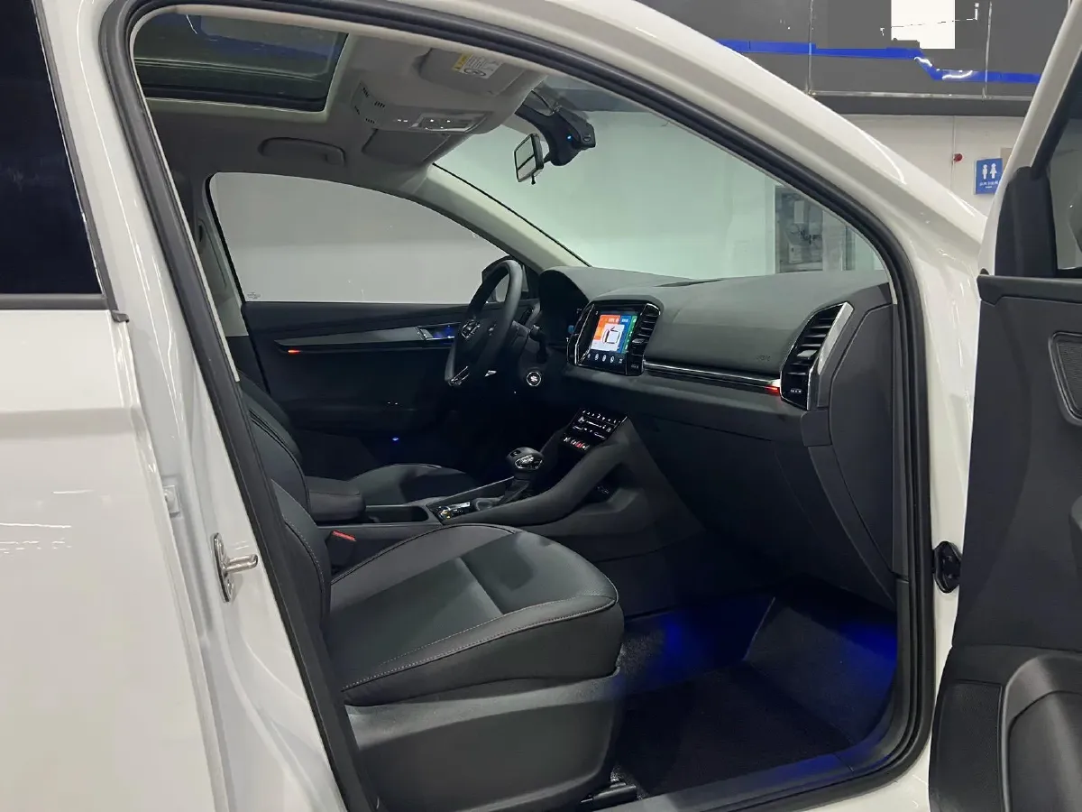 2023 Skoda Karoq 1.4T 150HP L4 7DCT,autocango,china used car exporter,china ev exporter,chinese used car exporter,chinese used ev exporter