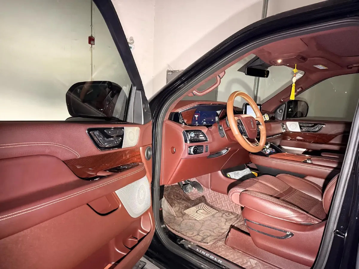 2019 Lincoln Navigator 3.5T 388HP V6 10AT,autocango,china used car exporter,china ev exporter,chinese used car exporter,chinese used ev exporter