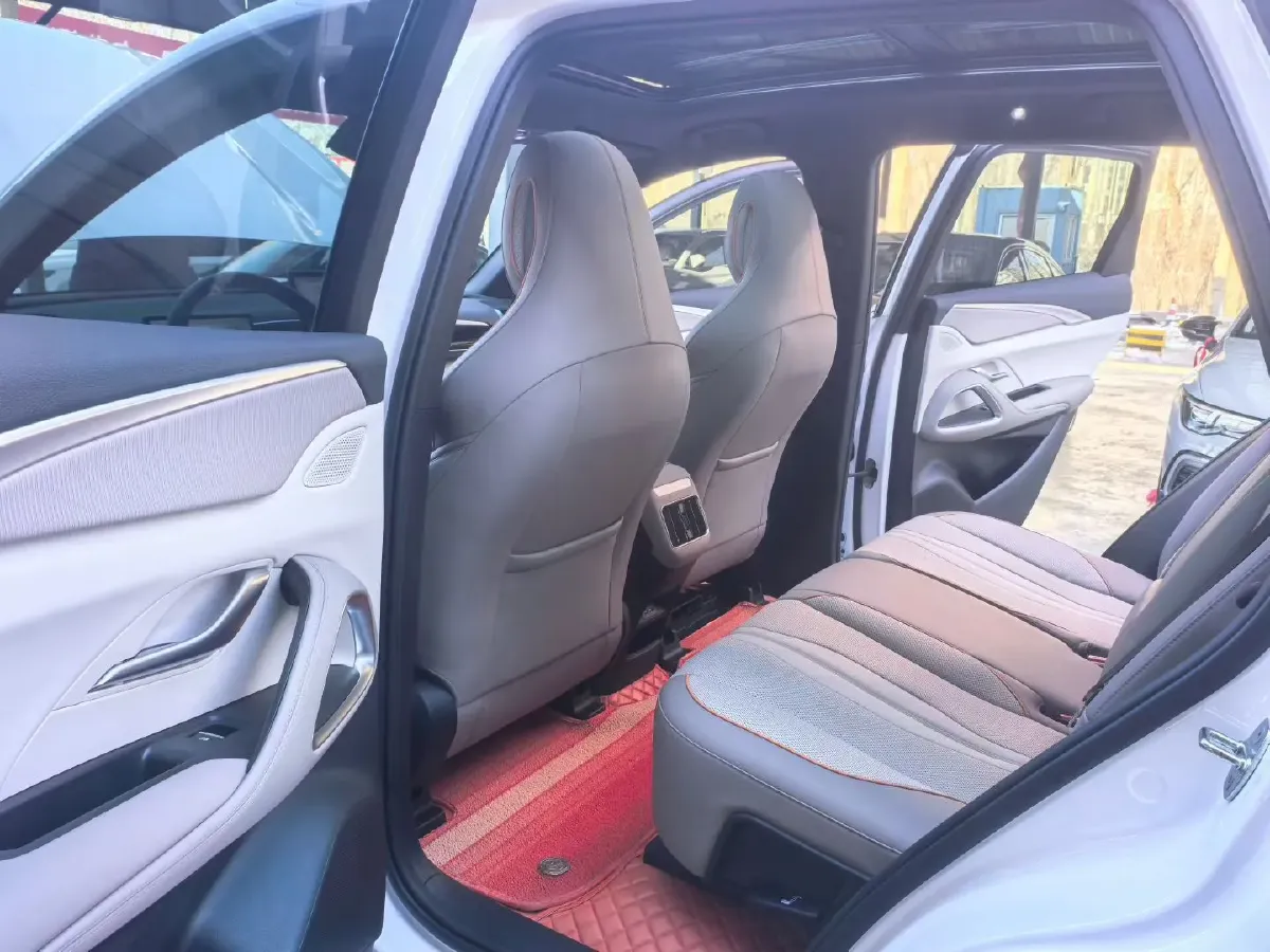 2024 BYD Song Pro 1.5L 110HP L4 E-CVT PHEV 18.3KWH,autocango,china used car exporter,china ev exporter,chinese used car exporter,chinese used ev exporter