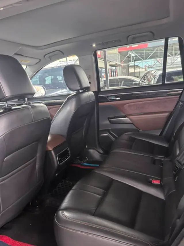 2017 GAC Trumpchi GS8 2.0T 201HP L4 6AT,autocango,china used car exporter,china ev exporter,chinese used car exporter,chinese used ev exporter