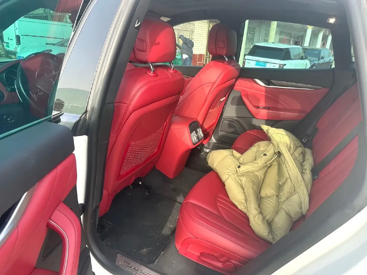 2019 Maserati Levante 3.0T 350HP V6 8AT,autocango,china used car exporter,china ev exporter,chinese used car exporter,chinese used ev exporter