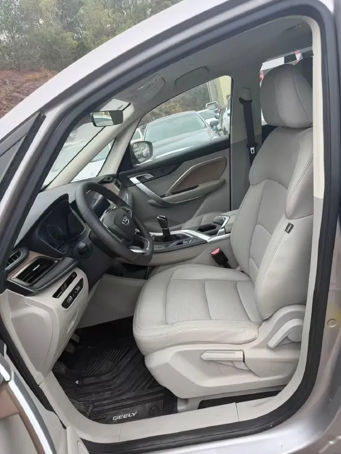 2019 Honda Envix 1.0T 122HP L3 6MT,autocango,china used car exporter,china ev exporter,chinese used car exporter,chinese used ev exporter