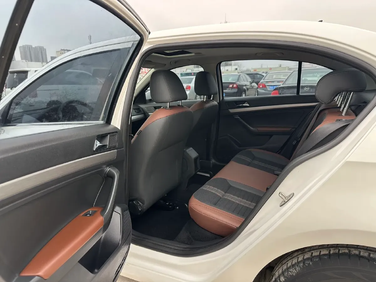 2019 Citroen C4L 1.2T 136HP L3 6AT,autocango,china used car exporter,china ev exporter,chinese used car exporter,chinese used ev exporter