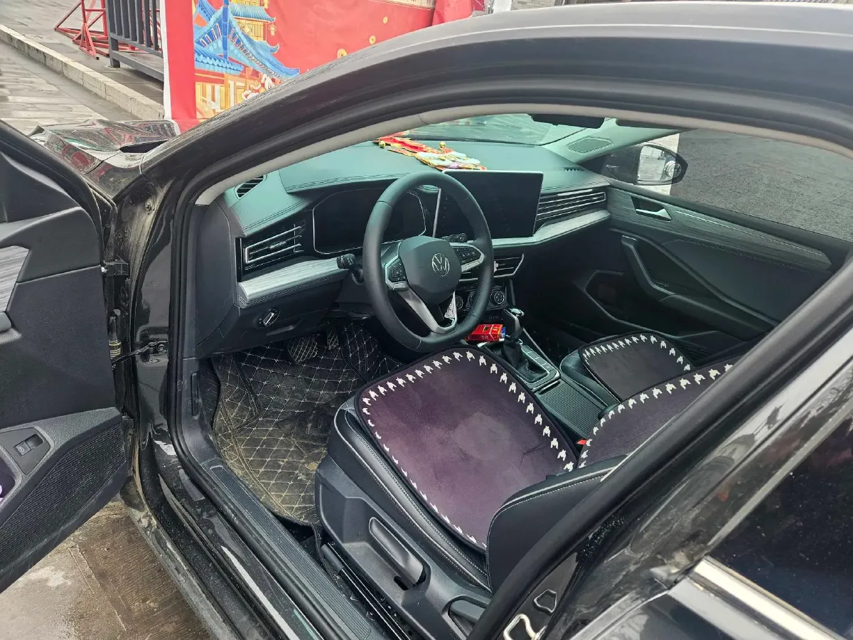 2023 Volkswagen Sagitar 1.5T 160HP L4 7DCT,autocango,china used car exporter,china ev exporter,chinese used car exporter,chinese used ev exporter