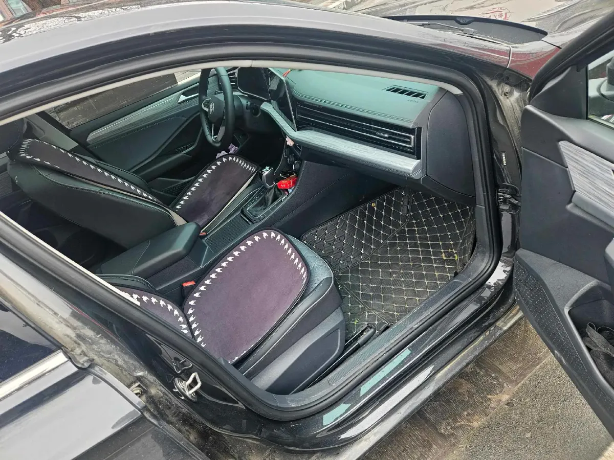 2023 Volkswagen Sagitar 1.5T 160HP L4 7DCT,autocango,china used car exporter,china ev exporter,chinese used car exporter,chinese used ev exporter