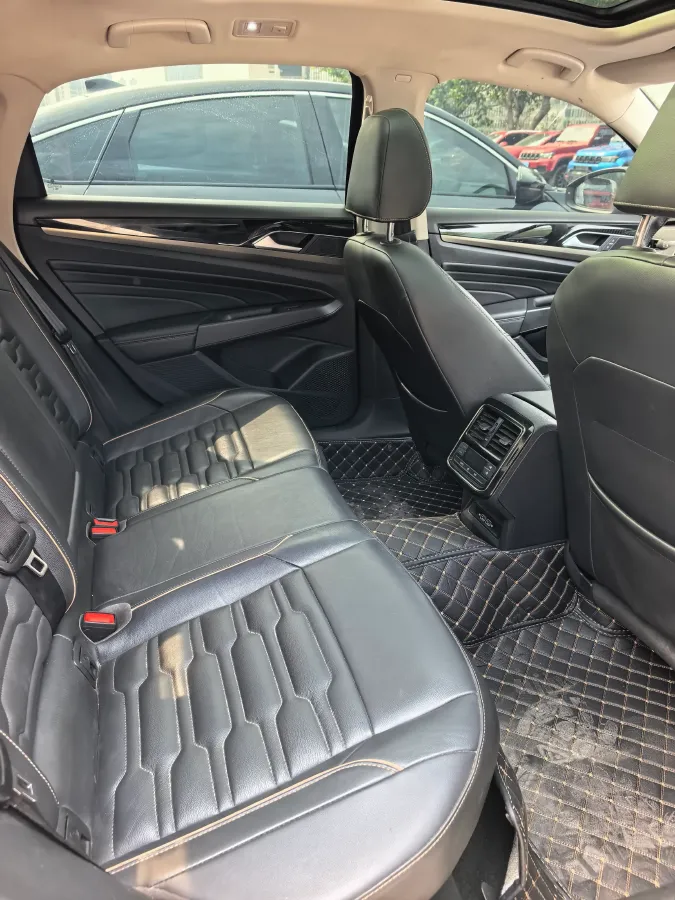 2019 Volvo V40 1.5T 152HP L4 6AT,autocango,china used car exporter,china ev exporter,chinese used car exporter,chinese used ev exporter