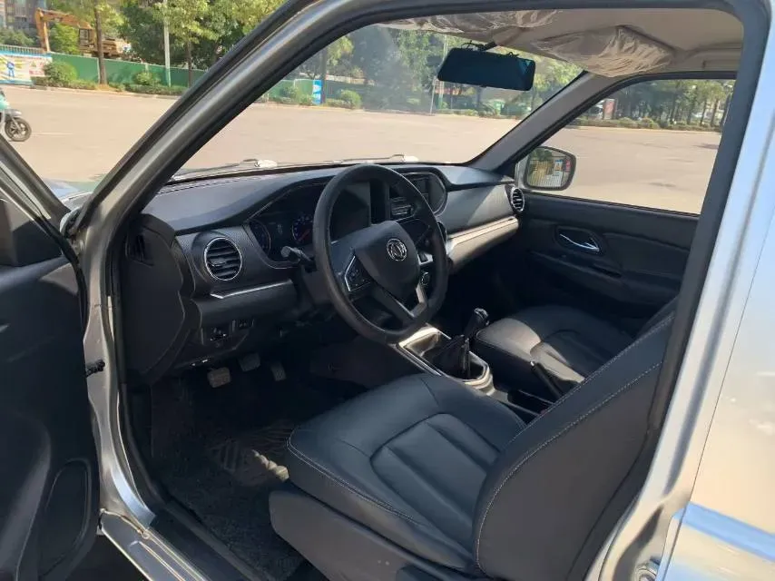 2021 Dongfeng RuiQi 2.4T 165HP L4 5MT,autocango,china used car exporter,china ev exporter,chinese used car exporter,chinese used ev exporter