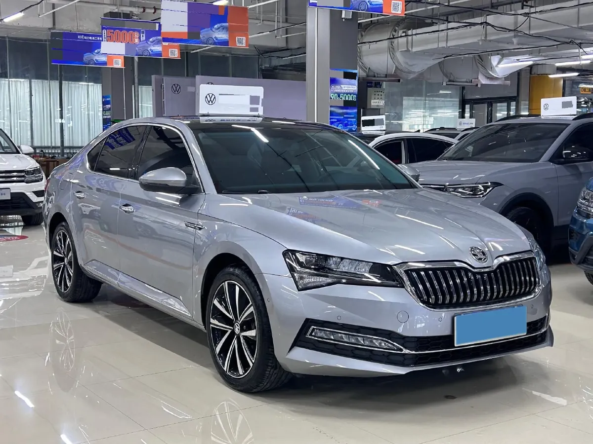 2023 Skoda Superb 1.4T 150HP L4 7DCT,autocango,china used car exporter,china ev exporter,chinese used car exporter,chinese used ev exporter