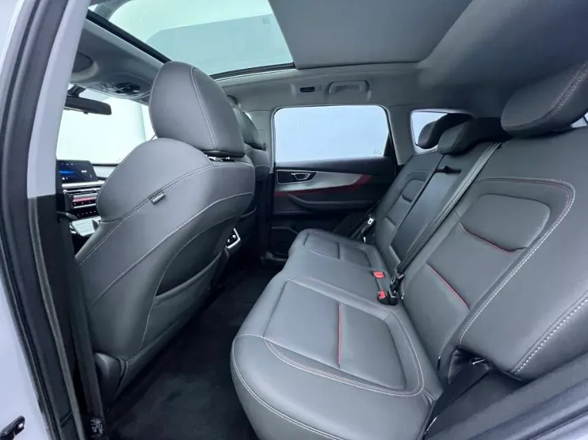 2023 Chery Tiggo 7 1.5T 156HP L4 CVT,autocango,china used car exporter,china ev exporter,chinese used car exporter,chinese used ev exporter