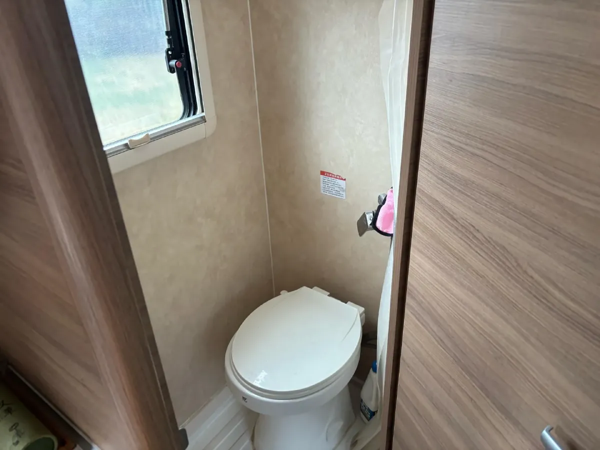 2020 MAXUS XinTu V80 2.0T 139HP L4 6MT,autocango,china used car exporter,china ev exporter,chinese used car exporter,chinese used ev exporter