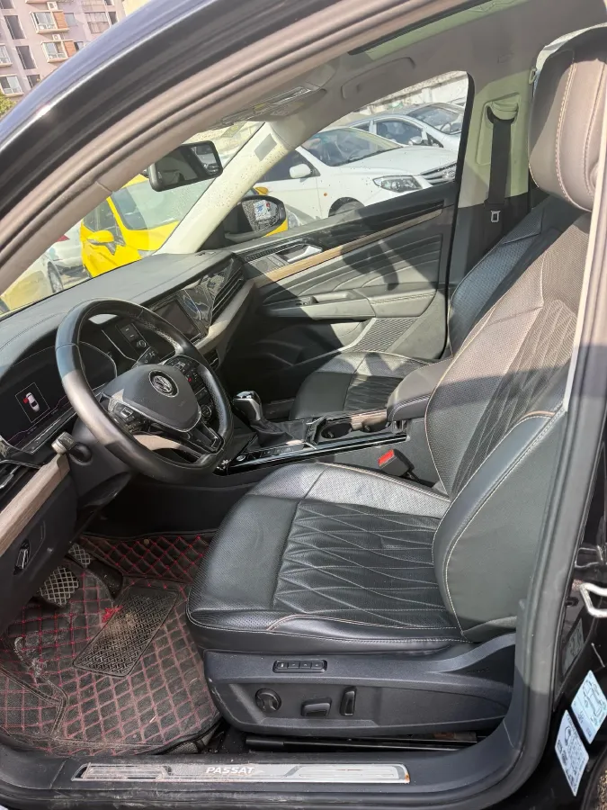 2019 Volvo V40 1.5T 152HP L4 6AT,autocango,china used car exporter,china ev exporter,chinese used car exporter,chinese used ev exporter