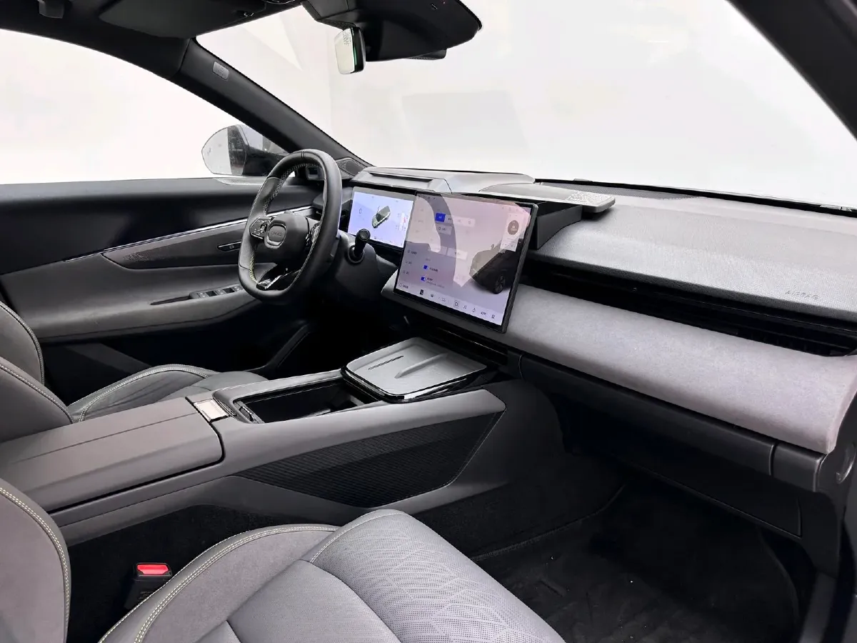 2024 LYNK&CO 08 EM-P 1.5T 163HP L4 3DHT PHEV 21.2KWH,autocango,china used car exporter,china ev exporter,chinese used car exporter,chinese used ev exporter