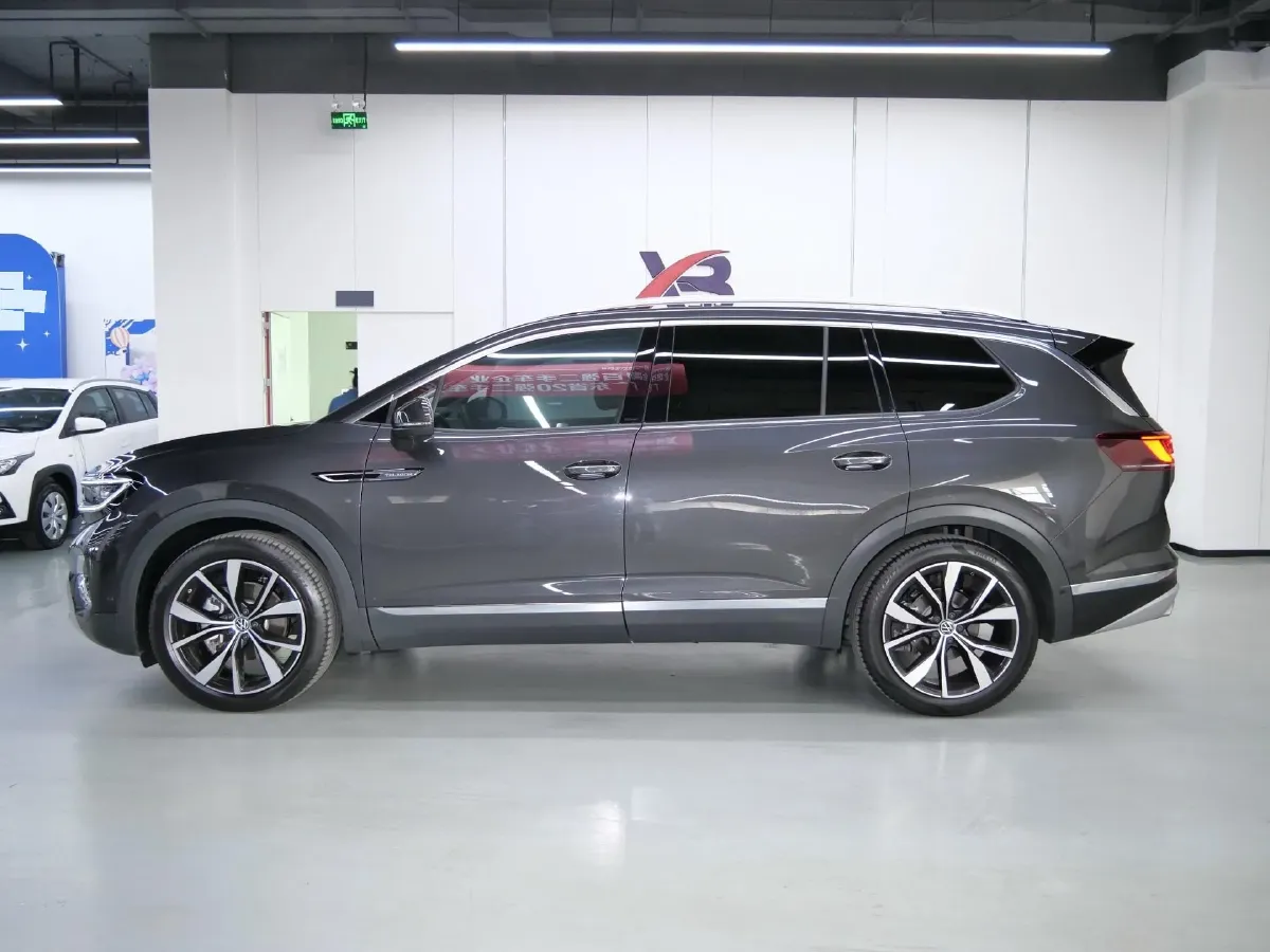 2024 Volkswagen Talagon 2.5T 299HP V6 7DCT,autocango,china used car exporter,china ev exporter,chinese used car exporter,chinese used ev exporter