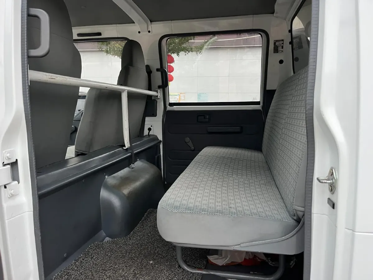 2020 Isuzu LingTuo 2.5T 150HP L4 6MT,autocango,china used car exporter,china ev exporter,chinese used car exporter,chinese used ev exporter