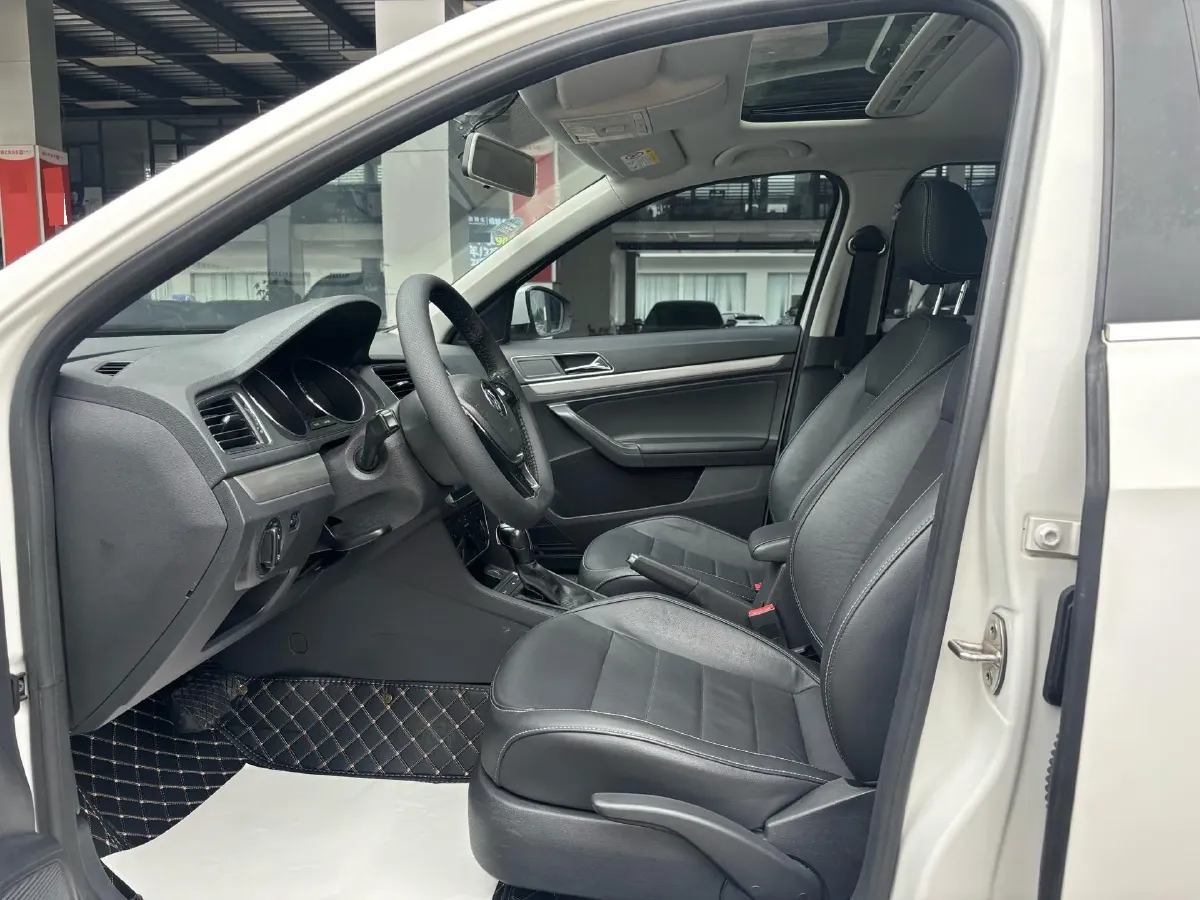 2017 Buick Excelle 1.5L 114HP L4 6AT,autocango,china used car exporter,china ev exporter,chinese used car exporter,chinese used ev exporter