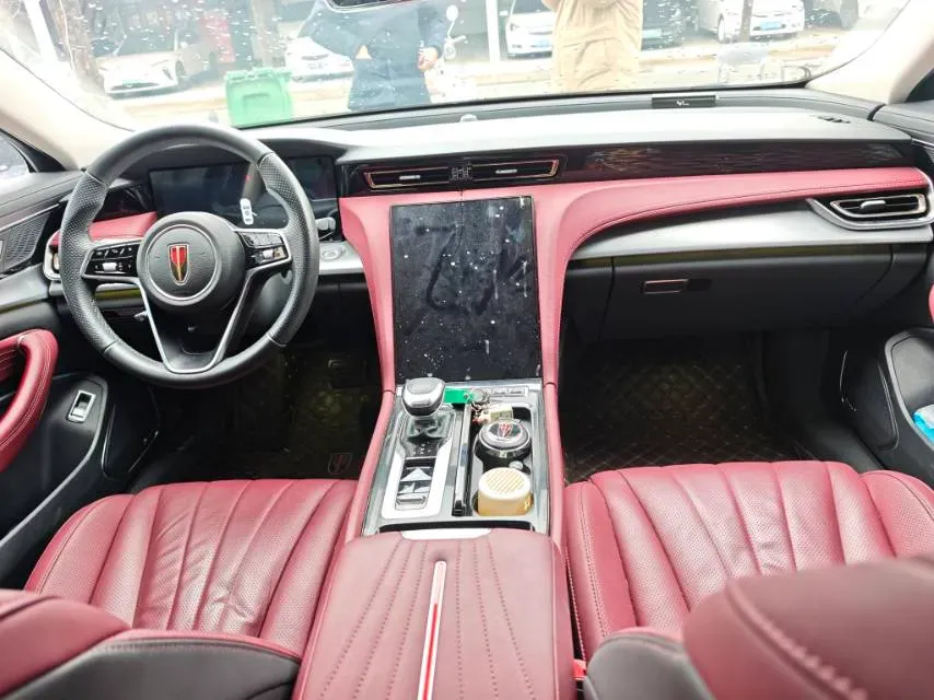 2024 HongQi H5 2.0T 224HP L4 8AT,autocango,china used car exporter,china ev exporter,chinese used car exporter,chinese used ev exporter