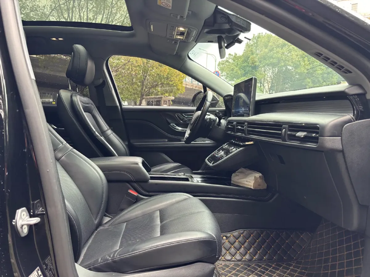 2020 Lincoln Corsair 2.0T 245HP L4 8AT,autocango,china used car exporter,china ev exporter,chinese used car exporter,chinese used ev exporter